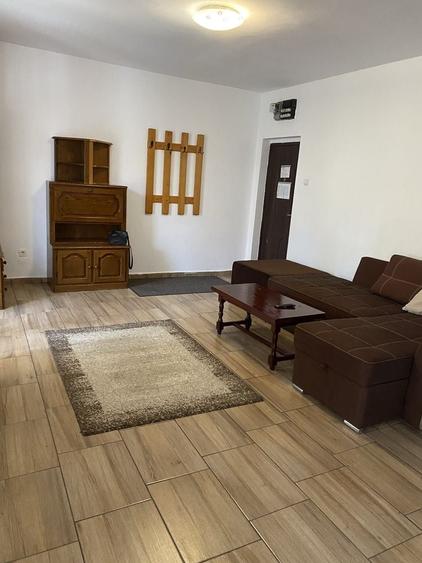 Apartament cu 3 camere decomandat în Poiana Brașov