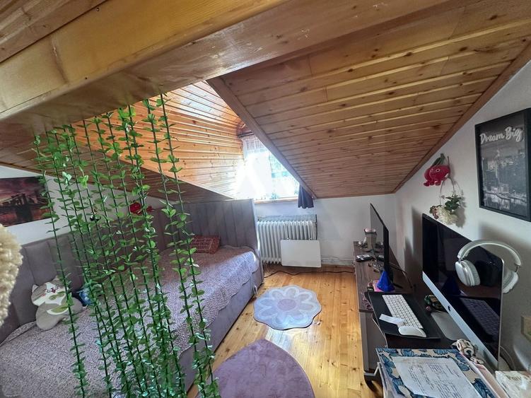 Apartament cu 3 camere decomandat, mobilat în Central