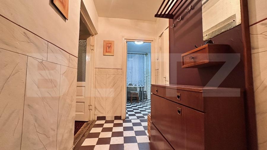 Apartament cu 3 camere decomandat, mobilat în Dacia