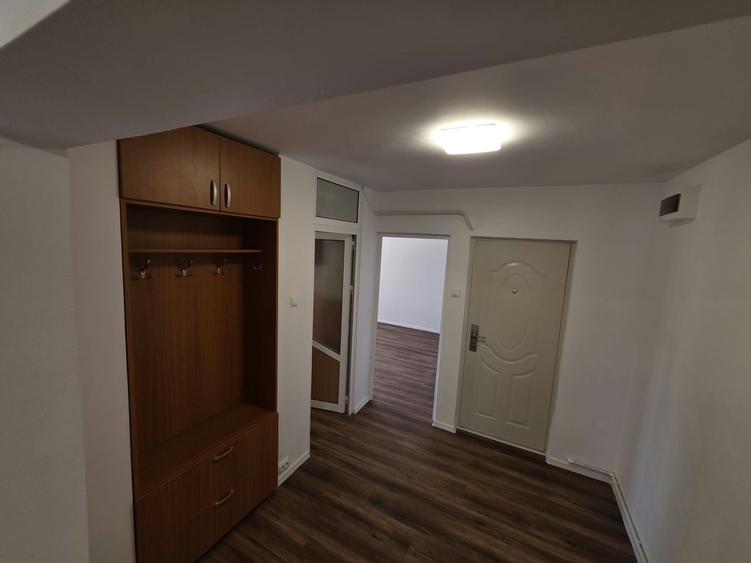 Apartament cu 2 camere decomandat în Dancu