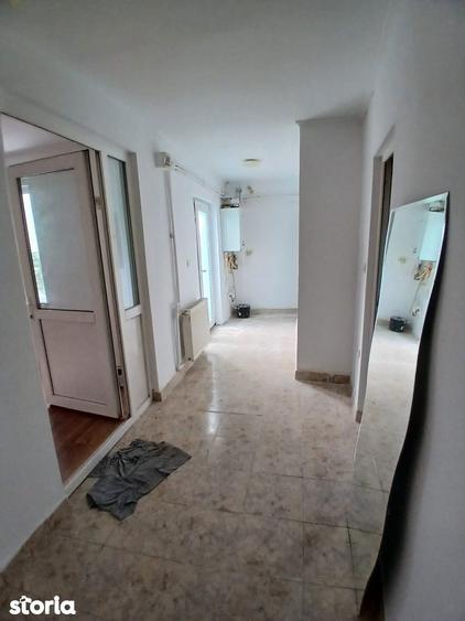 Spatiu comercial P+1 ! B-dul Mamaia colt cu Mihai Viteazu! - 9