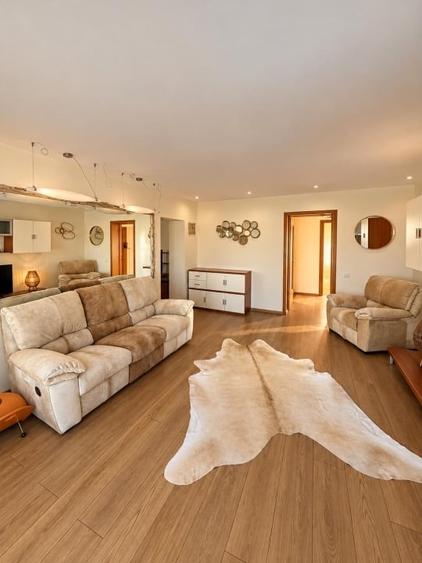 Apartament cu 4 camere în Floreasca