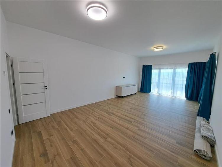 Duplex cu 5 camere cu Canalizare în Iris