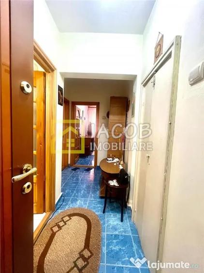 Garsonieră decomandată în Gară