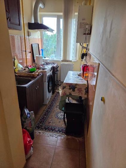 Apartament cu 3 camere nedecomandat în Dacia