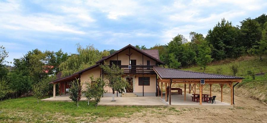 Casă cu 3 camere în Șoimari