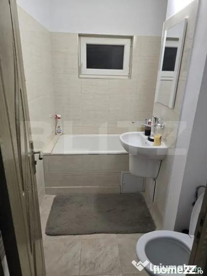 Apartament cu 2 camere semidecomandat în Micro 16