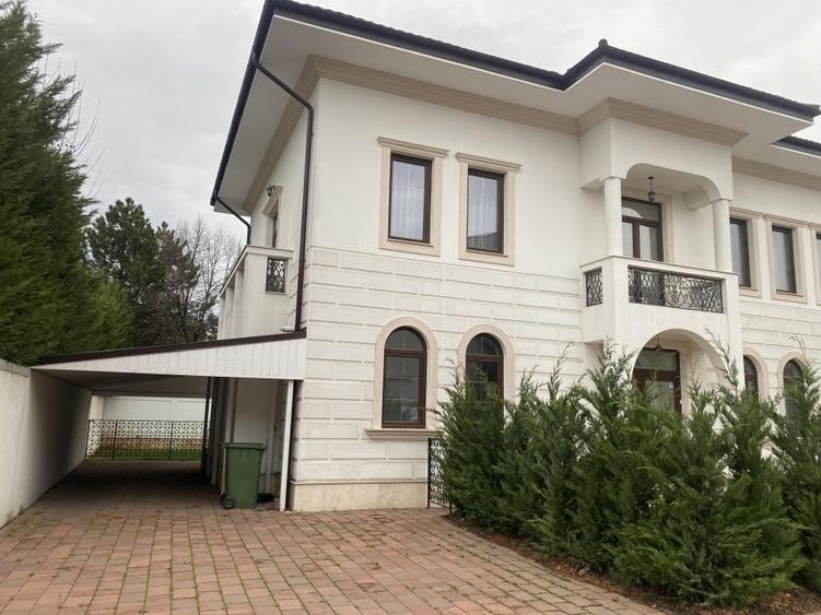 Casă individuală cu 6 camere cu Canalizare în Iancu Nicolae