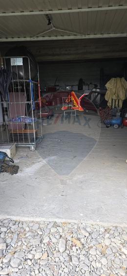 Spațiu comercial, de 650 mp, în Central