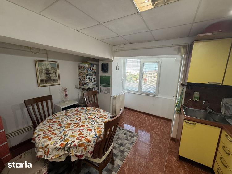 Apartament cu 3 camere decomandat în ICIL
