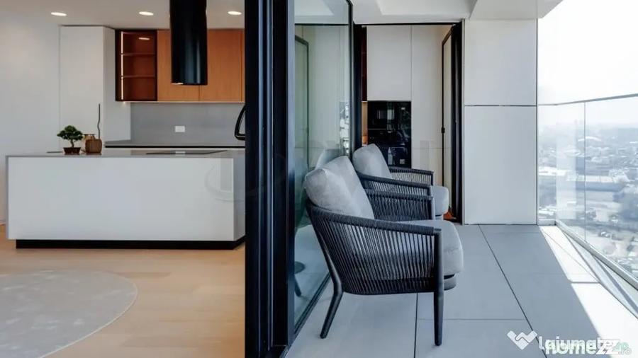 Apartament cu 4 camere decomandat în Floreasca