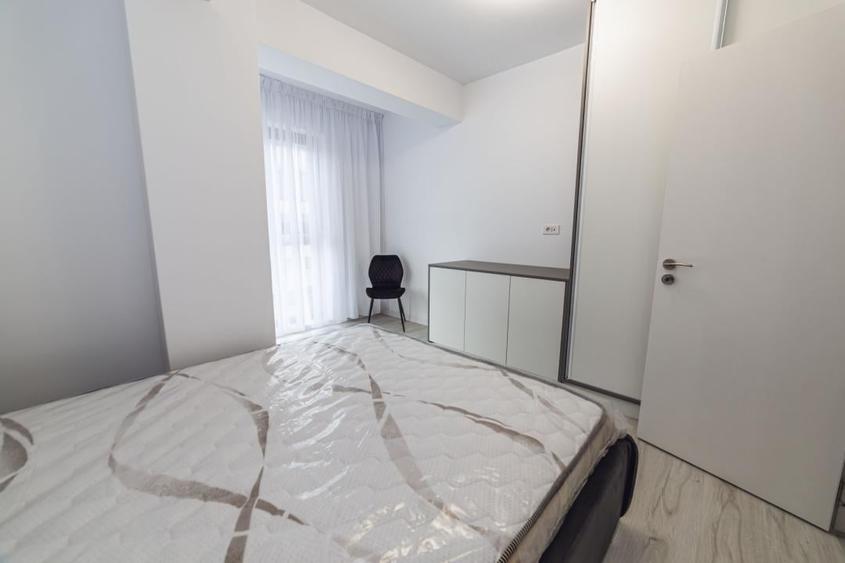 Apartament cu 3 camere decomandat, mobilat în Central