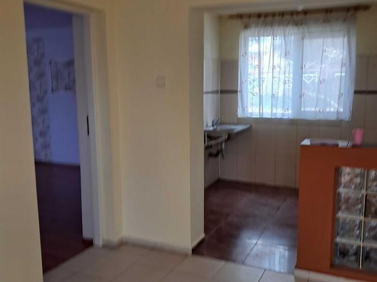 Casă individuală cu 3 camere cu Teren 337 Mp în Central
