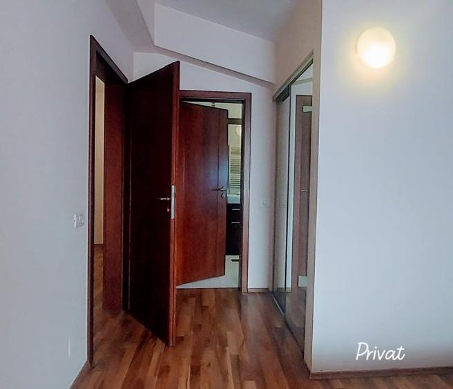 Apartament cu 3 camere semidecomandat, mobilat în Bucureștii Noi