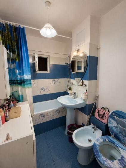 Apartament cu 2 camere decomandat în Exterior Vest