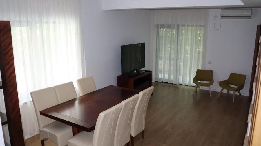 Duplex cu 4 camere cu Garaj în Tunari