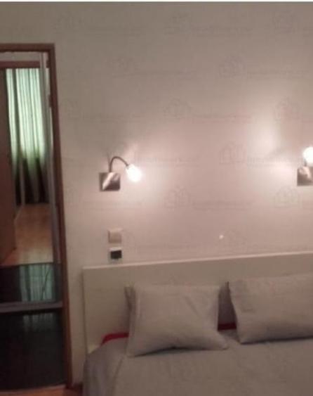 Apartament cu două camere decomandate, ultracentral, mobilat modern. - 3