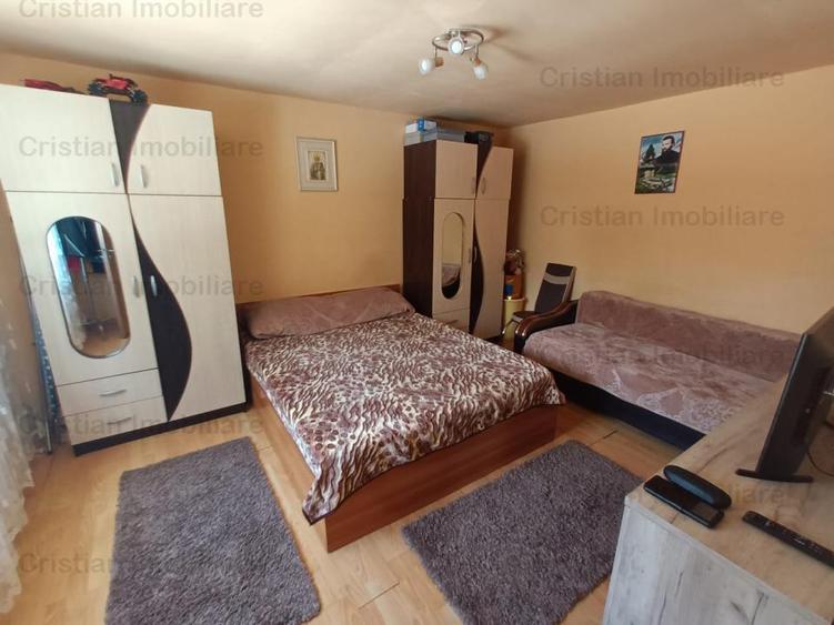 Casă cu 3 camere cu Canalizare în Chercea