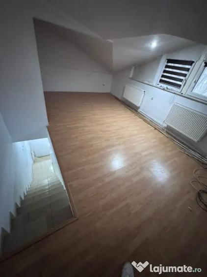Apartament 2 camere, compartimentare pe doua niveluri, in zo - 1