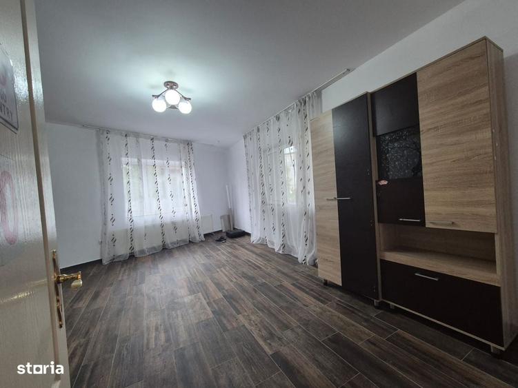 Casă cu 3 camere în Central