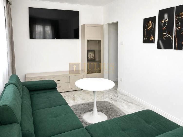 Apartament cu 3 camere decomandat, mobilat în Complex Studențesc