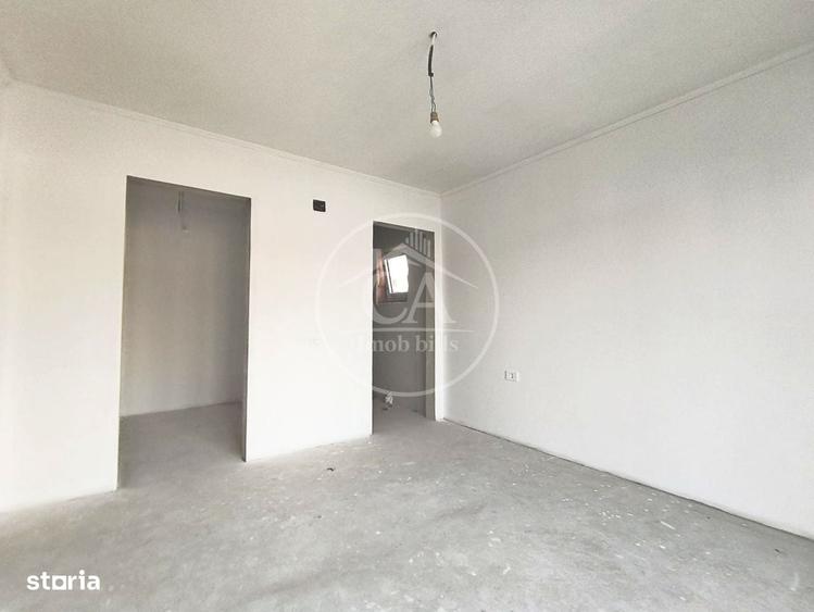 Casă cu 4 camere decomandat cu Teren 545 Mp în Sântandrei