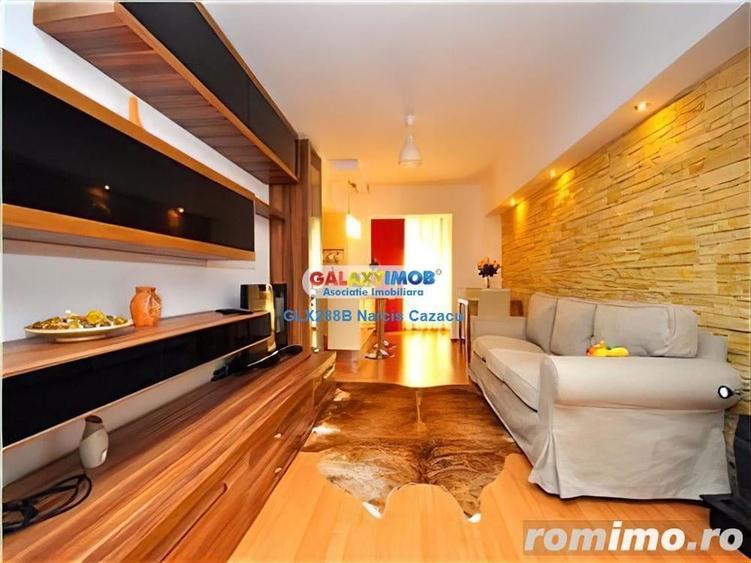 Apartament cu 3 camere decomandat în Baicului
