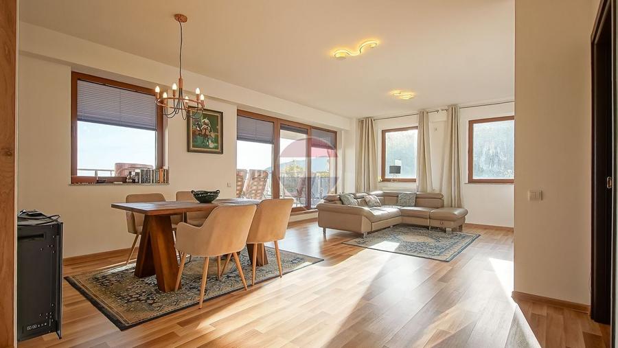 Apartament cu 3 camere semidecomandat, mobilat în Drumul Poienii
