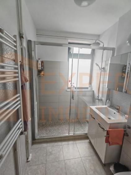 Apartament cu 2 camere semidecomandat, mobilat în Ultracentral