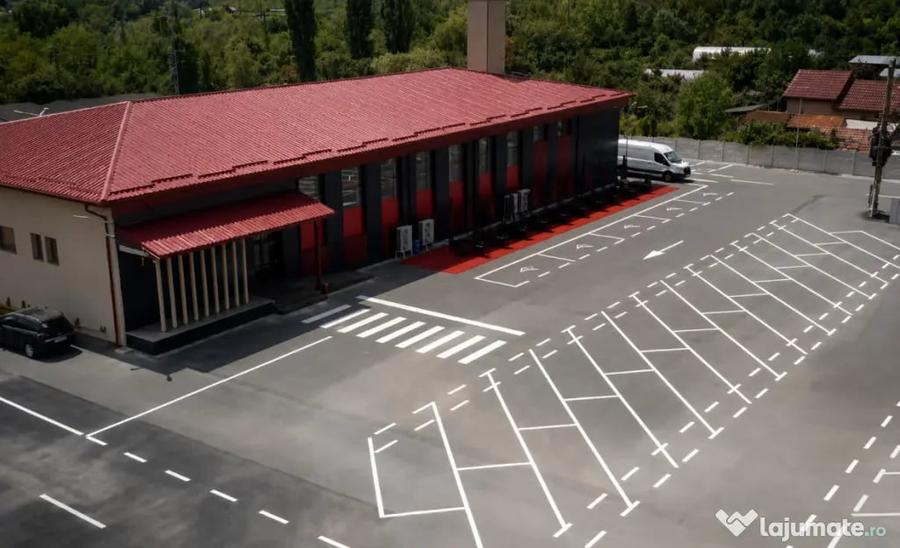 Spațiu comercial, de 1,000 mp, în Central