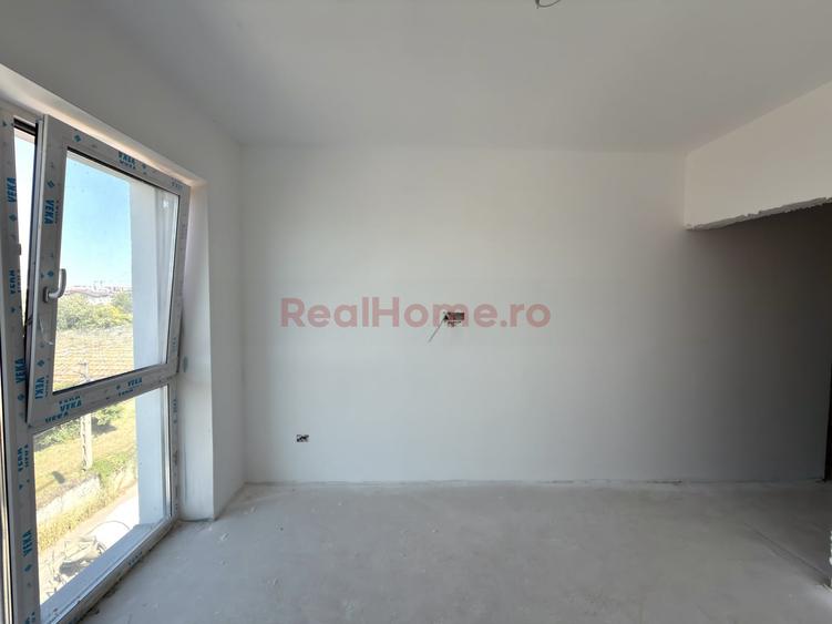 Apartament cu 4 camere decomandat în 1 Decembrie 1918