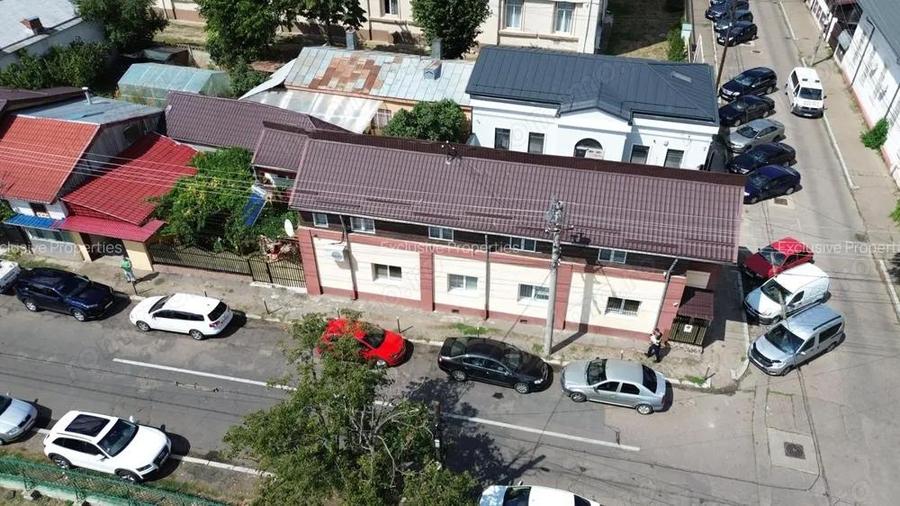 Casă cu 7 camere cu Teren 260 Mp în Hașdeu