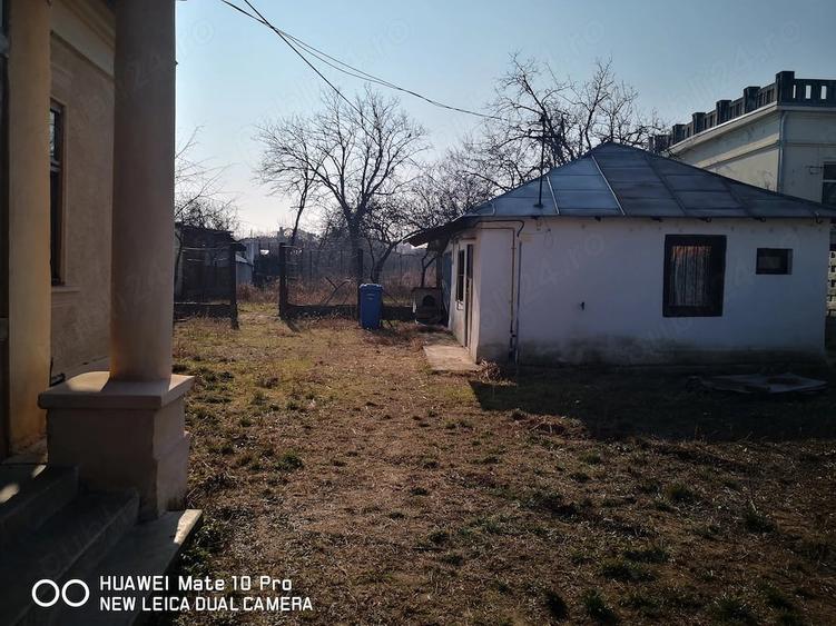 Casă cu Teren 1100 Mp în Central
