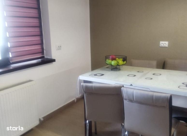 Casă cu 4 camere cu Teren 395 Mp în Galata