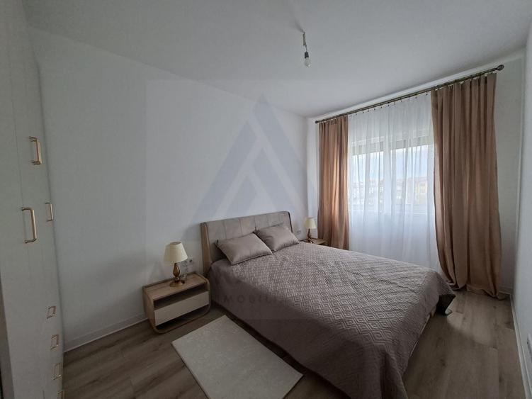 Apartament lux prima inchiriere 3 camere 76mp utili si boxa Selimbar - 1