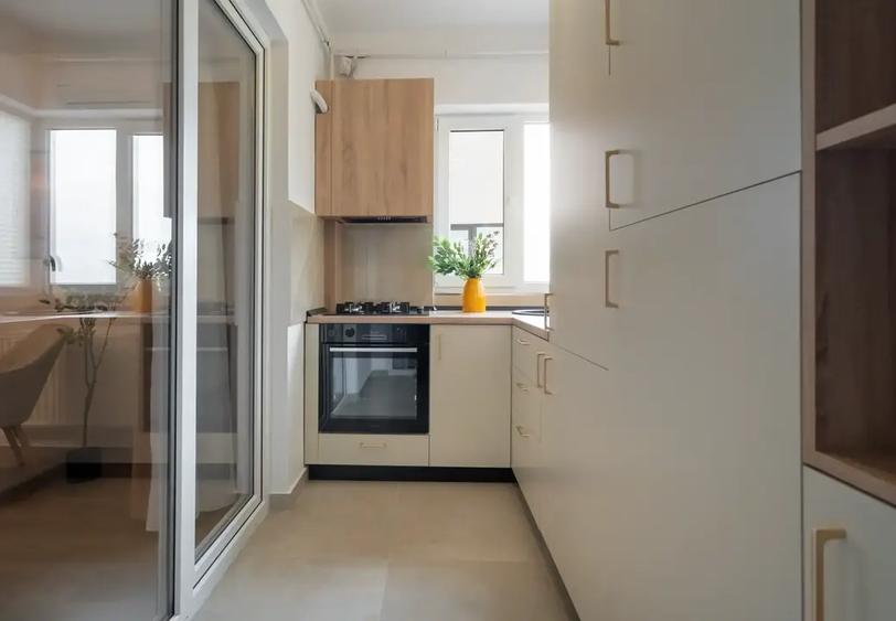 Apartament cu 2 camere decomandat, mobilat în Progresul