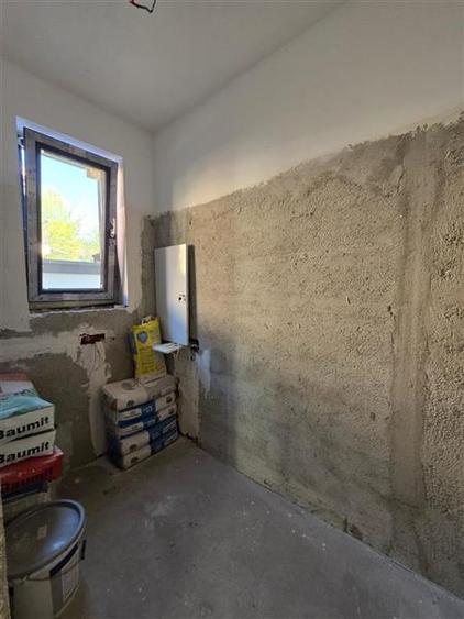 Duplex cu 5 camere cu Canalizare în Bucureștii Noi