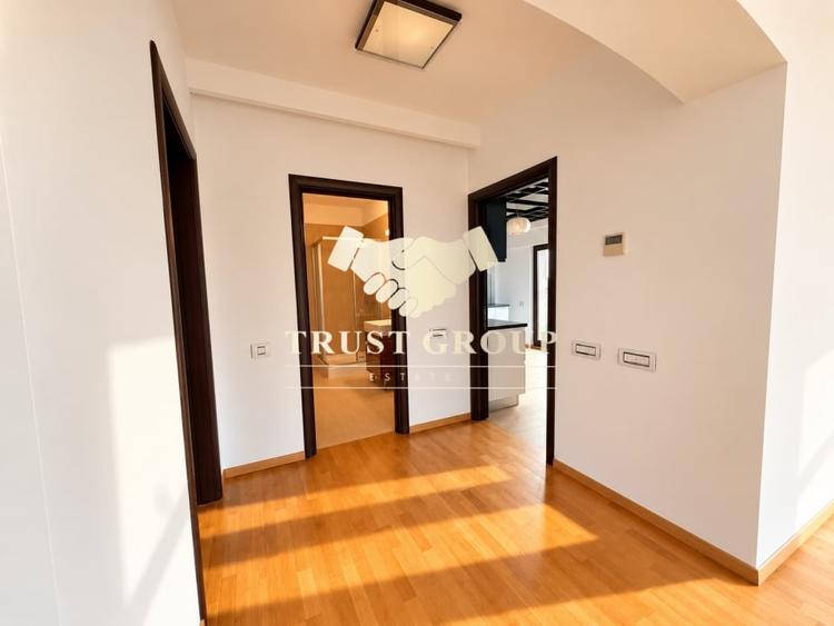 Apartament cu 3 camere decomandat, mobilat în Ultracentral