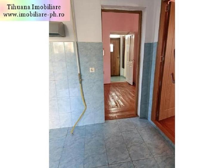 Casă individuală cu 3 camere cu Canalizare în Democrației