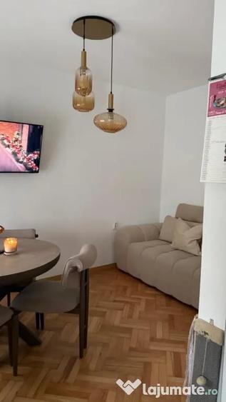 Apartament cu 3 camere semidecomandat în Ultracentral