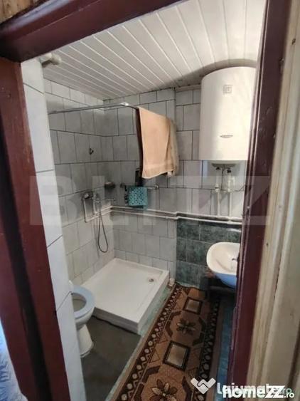 Casă cu 5 camere cu Teren 175 Mp în Lunca