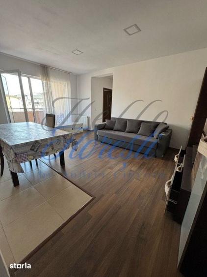 Apartament cu 3 camere semidecomandat în Florești — fotografia 1