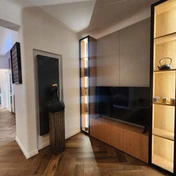Apartament cu 3 camere semidecomandat, mobilat în Cișmigiu