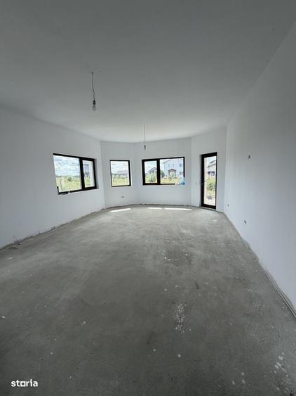 Casă cu 4 camere cu Teren 335 Mp în Central