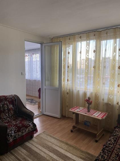 Apartament cu 2 camere semidecomandat în Veteranilor
