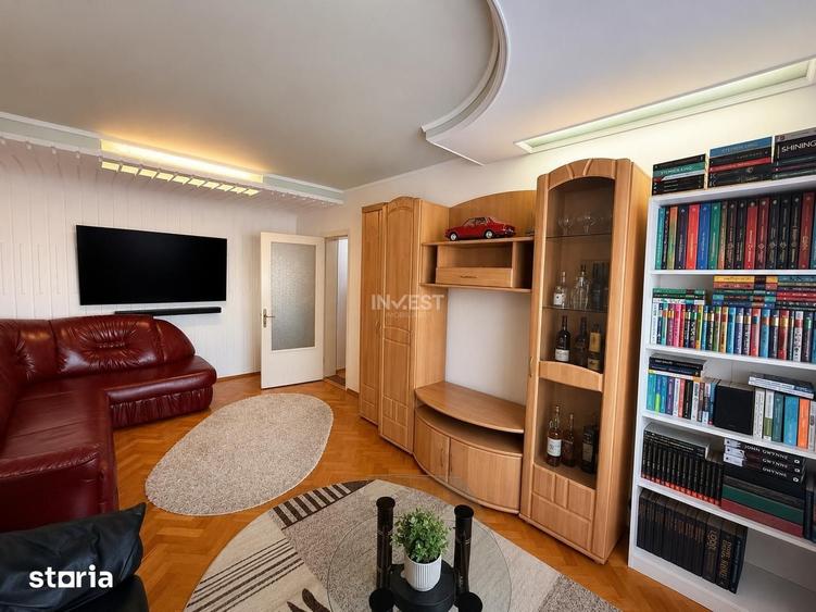 Apartament cu 3 camere decomandat în Nicolina