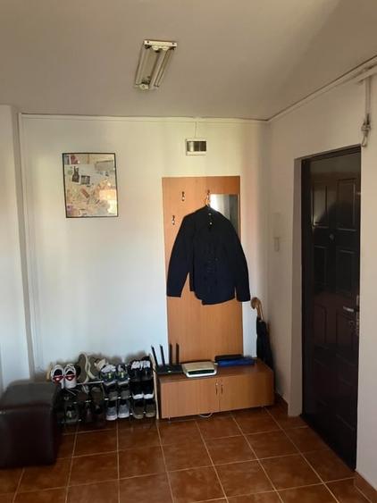 Apartament cu 2 camere decomandat, mobilat în Bucovina