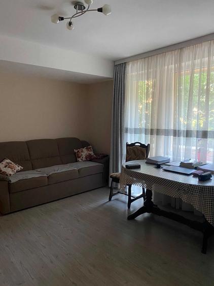 Apartament cu 3 camere decomandat în Ultracentral