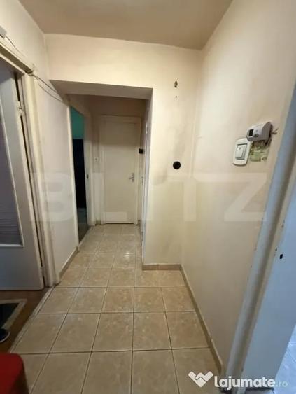 Apartament cu 2 camere decomandat în Micro 14