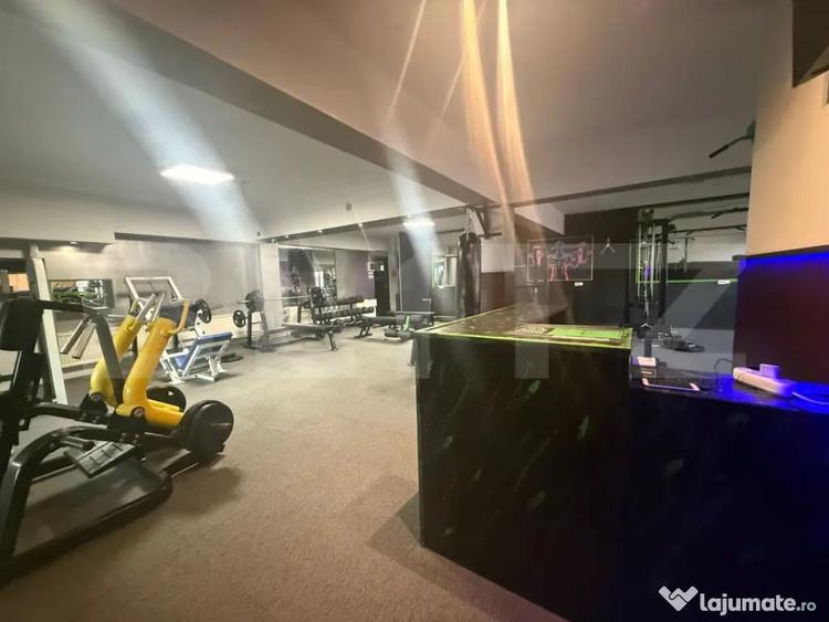 Spațiu comercial, de 318 mp, în Central